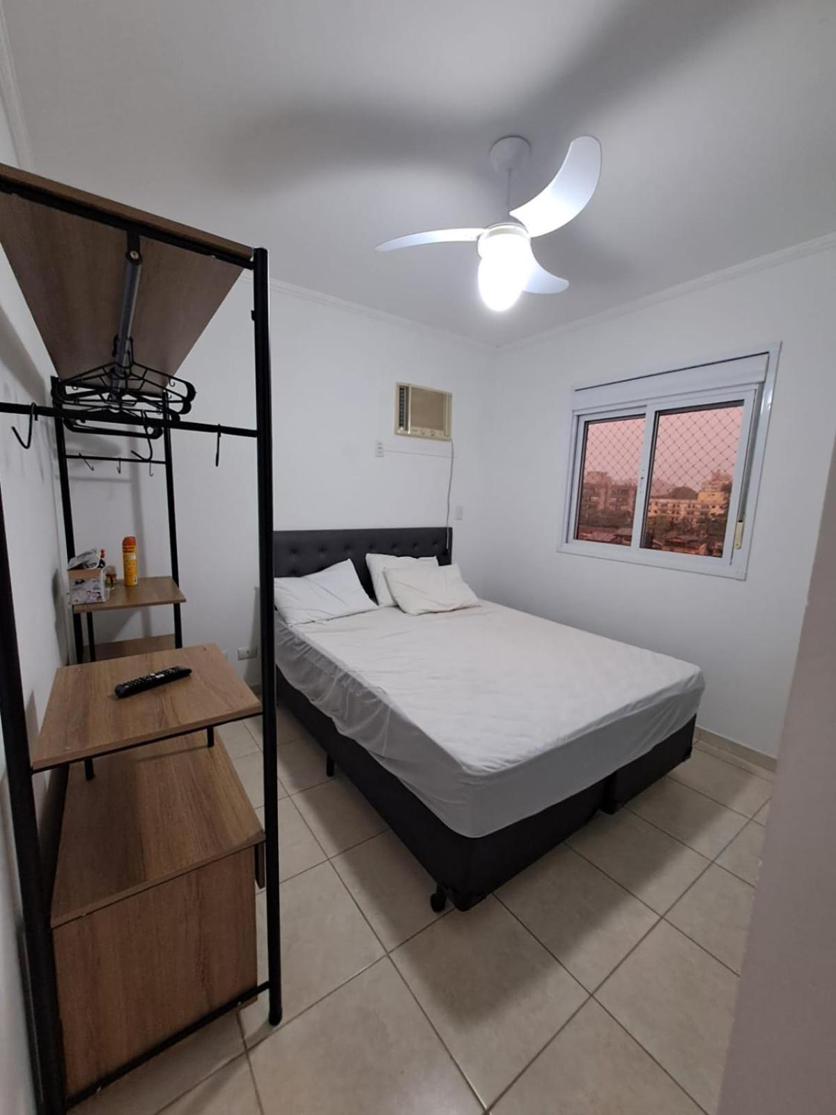 Apartamento Lindo Em Na Do Itagua, Sauna, Piscina, Wi-fi, Ar Condicionado, 2 Vagas De Estacionamento E Bela Vista Da Sacada *